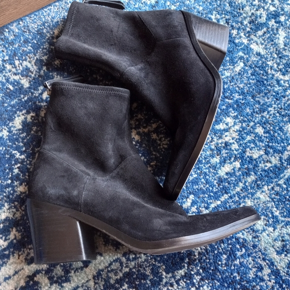 Naturalizer 27 Edit Berkley2 Black Suede Ankle Booties  Size 9.5M - Picture 2 of 6